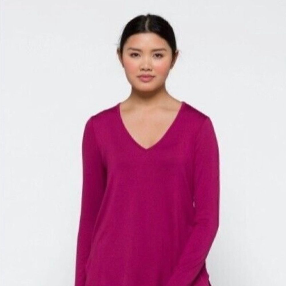 Beyond Yoga | Tempting V Neck Long Sleeve Tee NWT $78